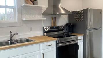 Mikroaaltouuni, uuni, liesi