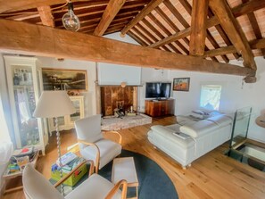 تلفزيون، مدفأة