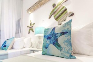 Room - Lazy Days (Galu)