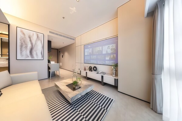 Deluxe Suite | Free WiFi
