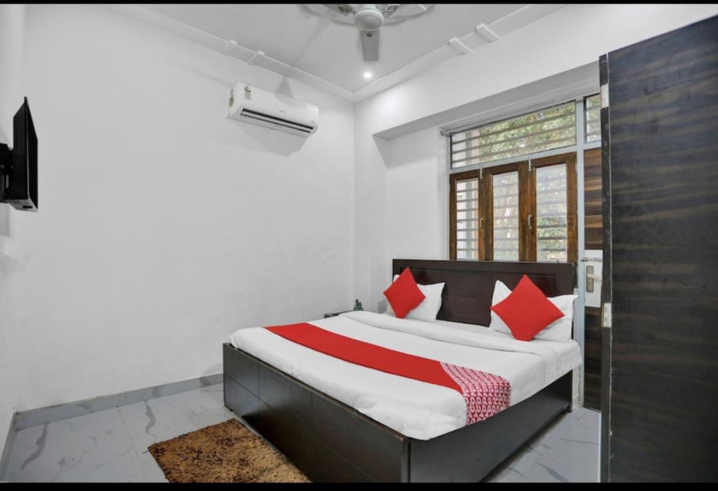 Standard-dobbeltværelse - byudsigt | Gratis Wi-Fi, sengetøj