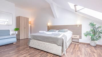 3 Schlafzimmer, Bügeleisen/Bügelbrett, WLAN, Bettwäsche