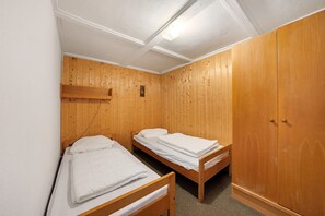 1 habitación y ropa de cama 