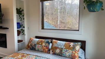 1 slaapkamer, een strijkplank/strijkijzer, gratis wifi, beddengoed