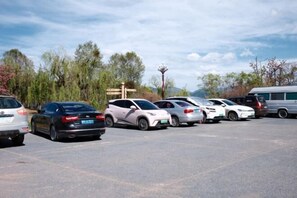 Free self-parking - Wuhu Muyun Mountain Villa (Ninglang)