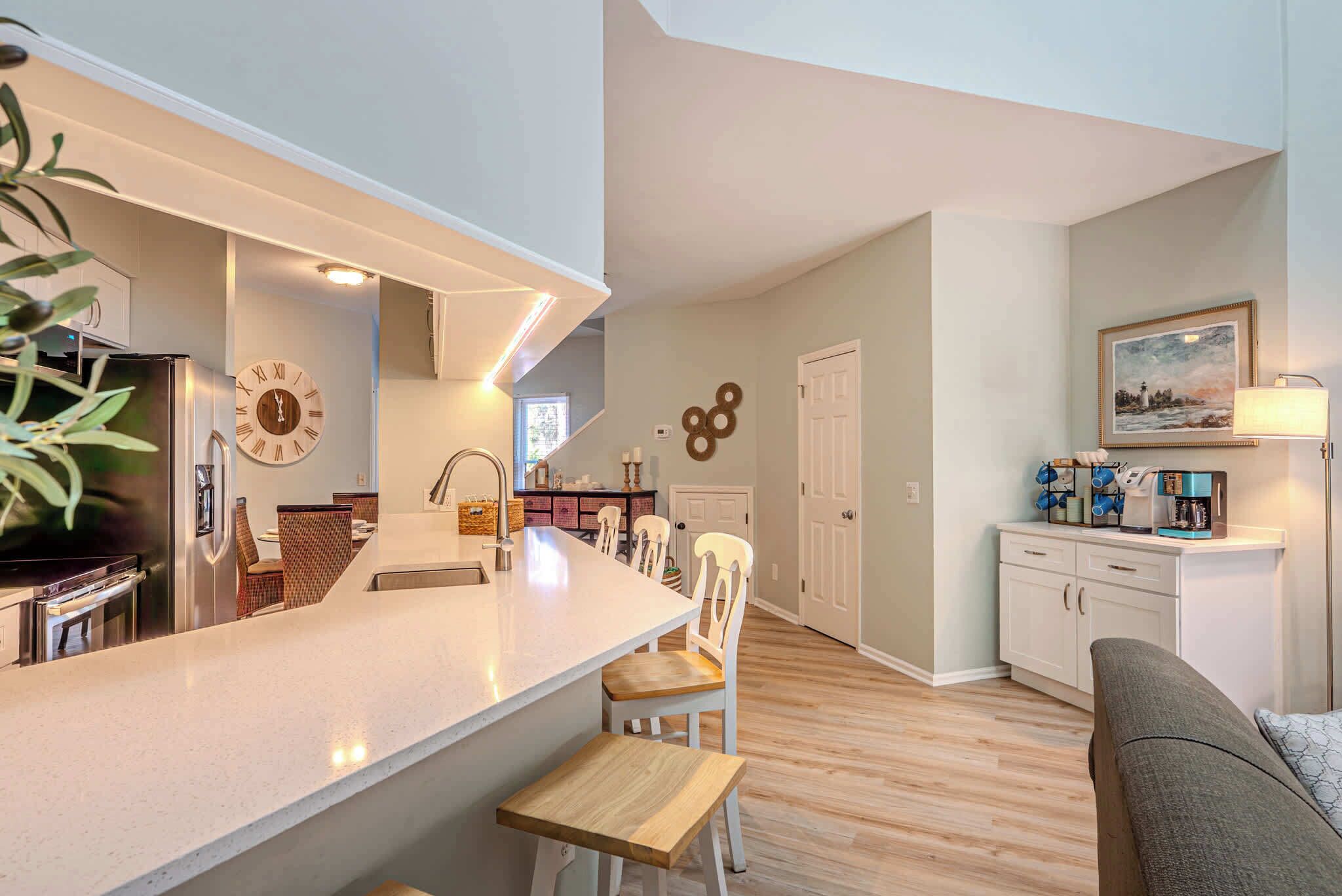 冰箱、微波炉、烤箱、炉灶