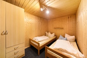 1 habitación y ropa de cama 