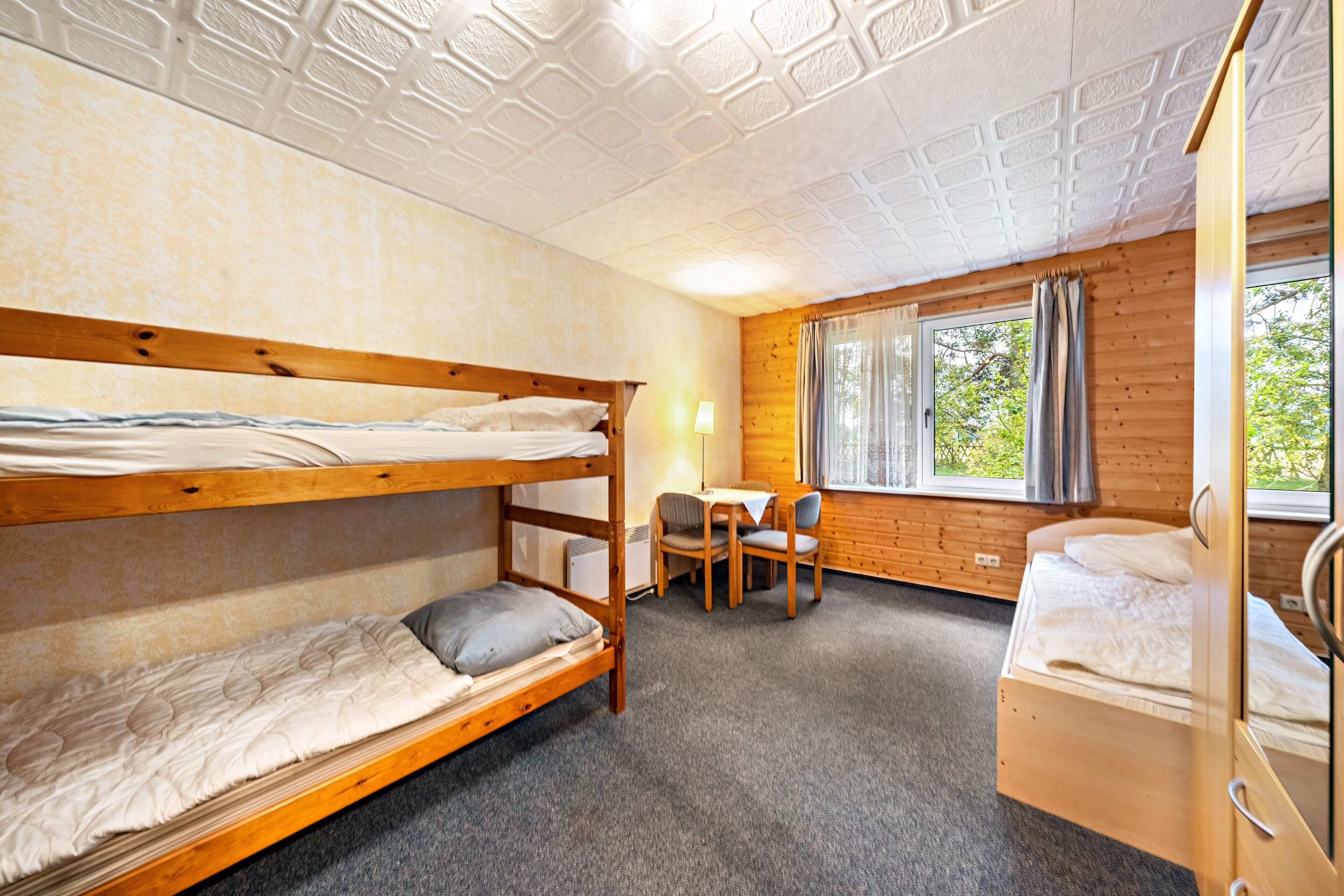 2 bedrooms, bed sheets