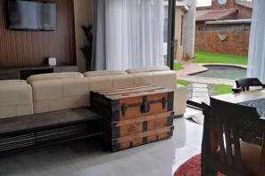 Property amenity - Transit Haven: 2-Bed Retreat (Kempton Park)