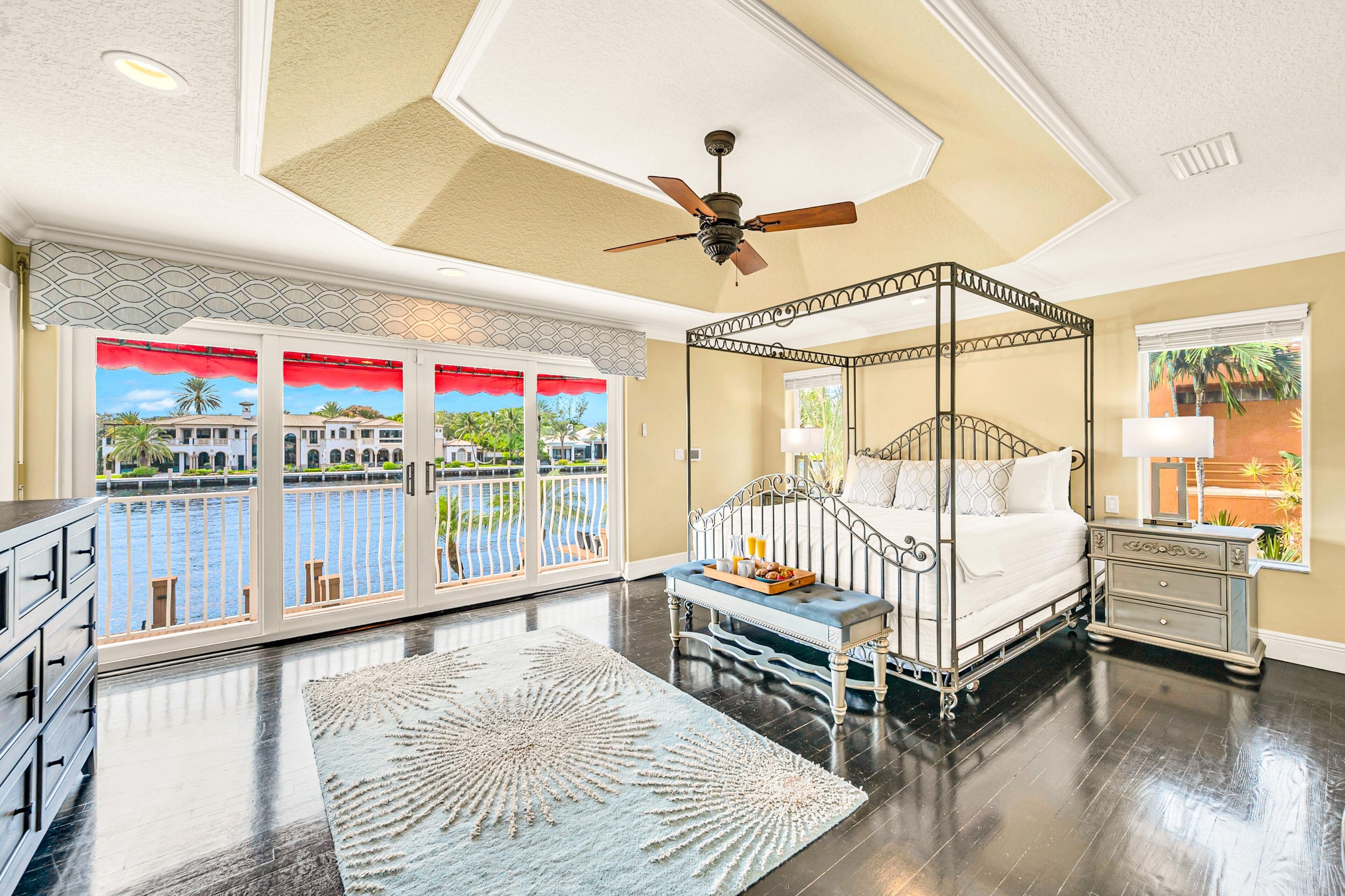 4 habitaciones, tabla de planchar con plancha y wifi gratis 