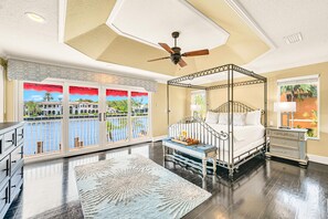 4 عدّة غرف نوم ومكواة/لوح كي وواي فاي مجانًا وملاءات أسرّة