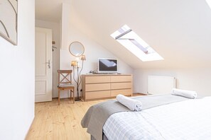 1 camera, Wi-Fi, lenzuola