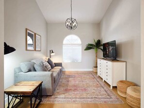 Smart TV, offices