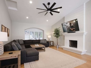 Smart TV, offices