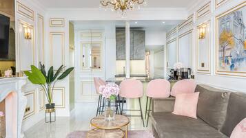 Apartment, City View | Living area