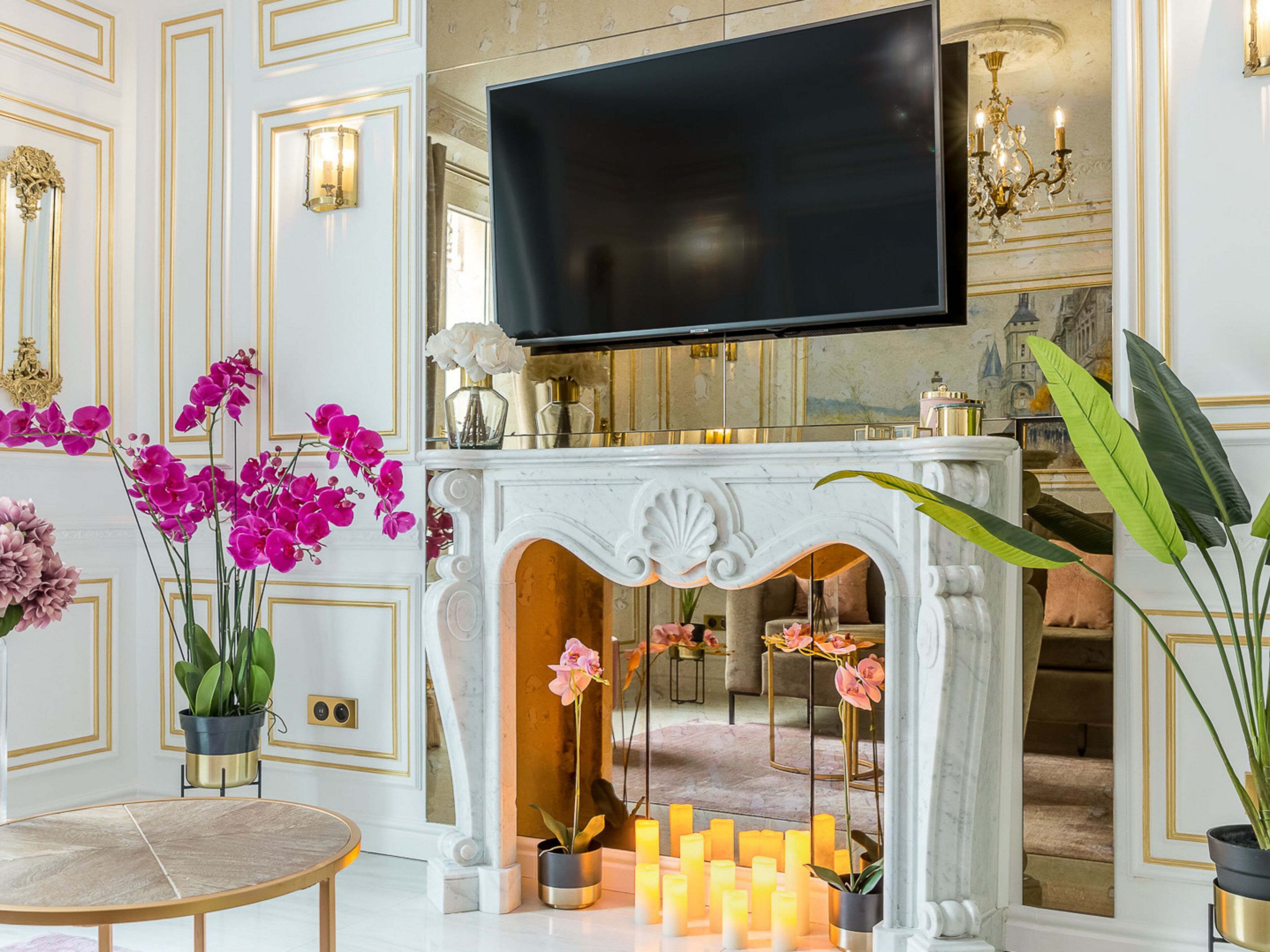 อพาร์ทเมนท์, วิวเมือง | บริเวณนั่งเล่น | สมาร์ททีวี 43 นิ้ว พร้อมช่องเคเบิล, Netflix, บริการสตรีมมิ่ง