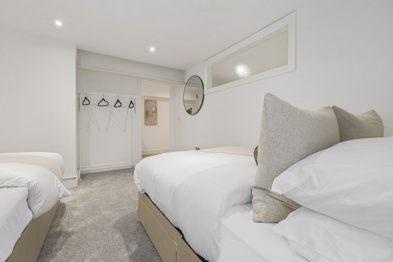 2 habitaciones, tabla de planchar con plancha y wifi gratis 