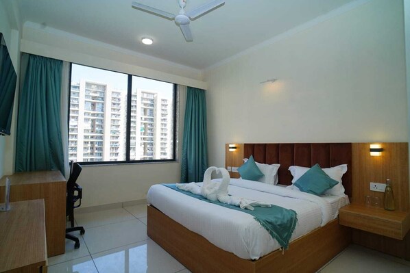 Deluxe Room, City View