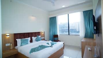 Deluxe Room, City View | City view