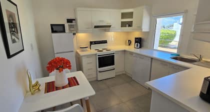The Lodge vacation apartment Rue Montpellier Somerset West Cape Town South Africa