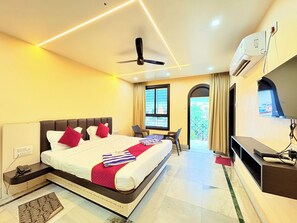 Kamar Double Premium, pemandangan kota | Wi-Fi gratis dan seprai linen