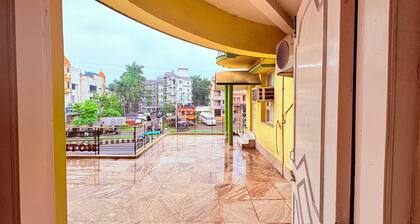 Binapani Hotel & Restaurant Tarapith