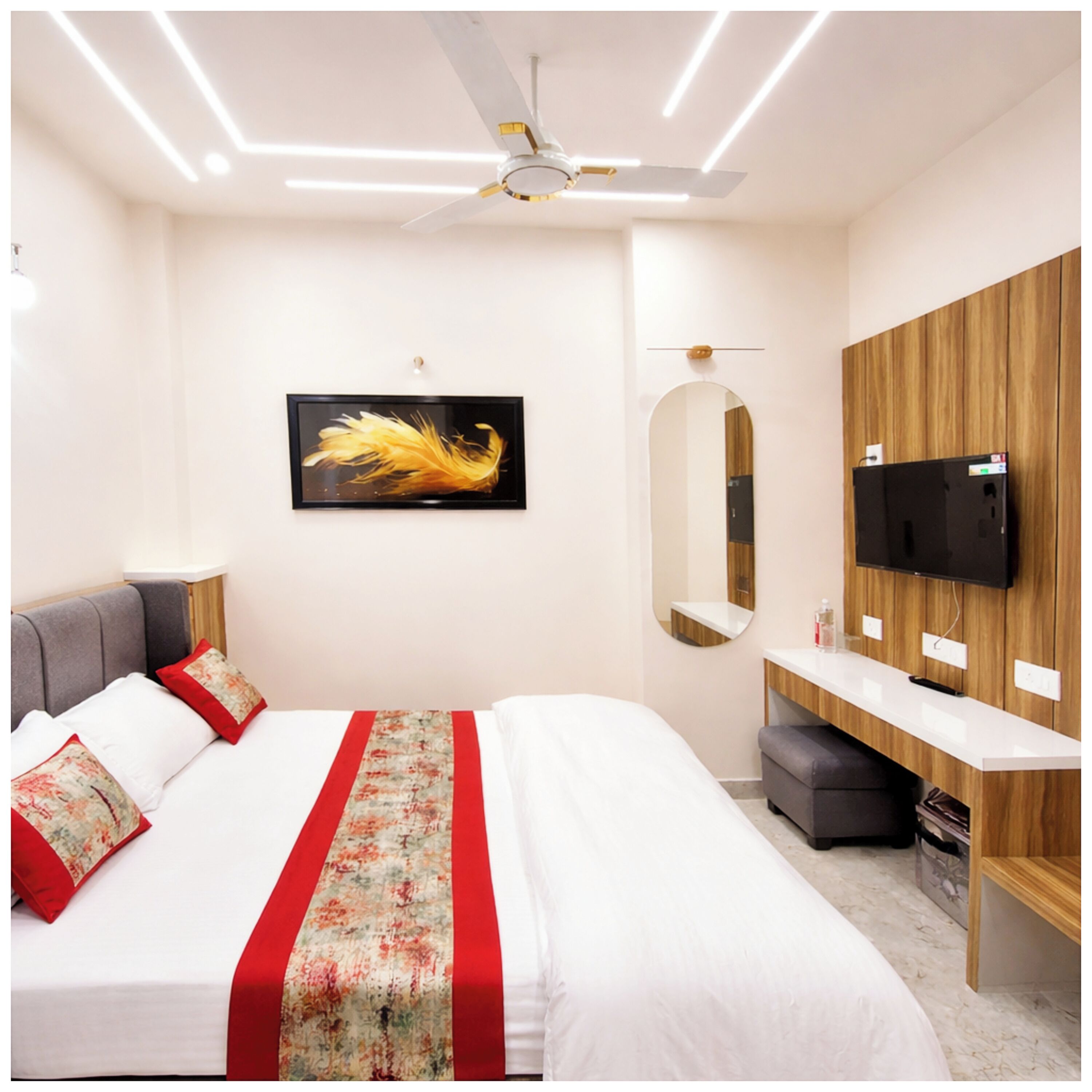 Ropa de cama hipoalergénica, escritorio, insonorización y wifi gratis 