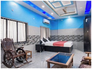 Departamento familiar, aire acondicionado | Ropa de cama hipoalergénica, escritorio, insonorización y wifi gratis 