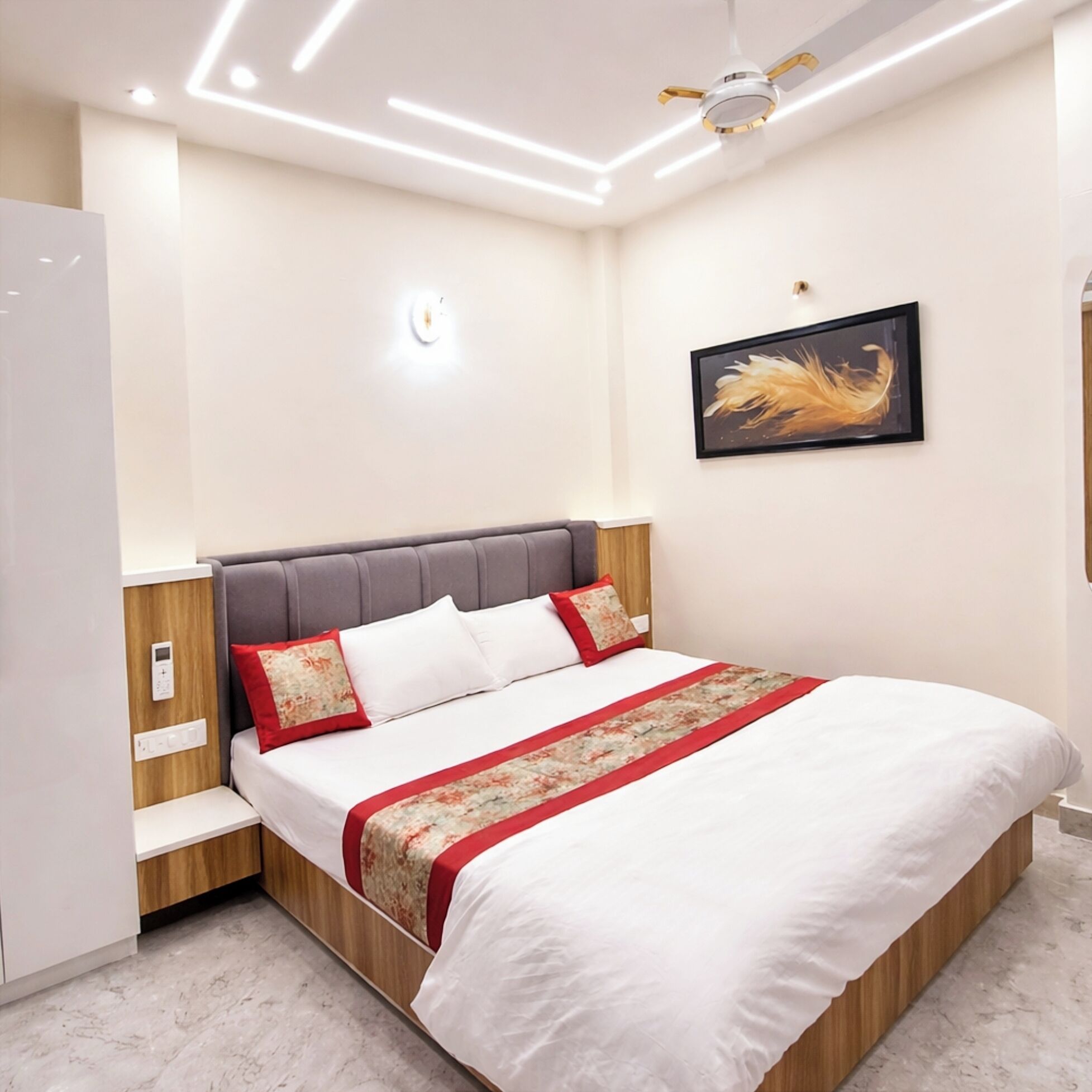 Deluxe Double Room | Peralatan tempat tidur hipoalergenik, meja, kalis bunyi, Wi-fi percuma 