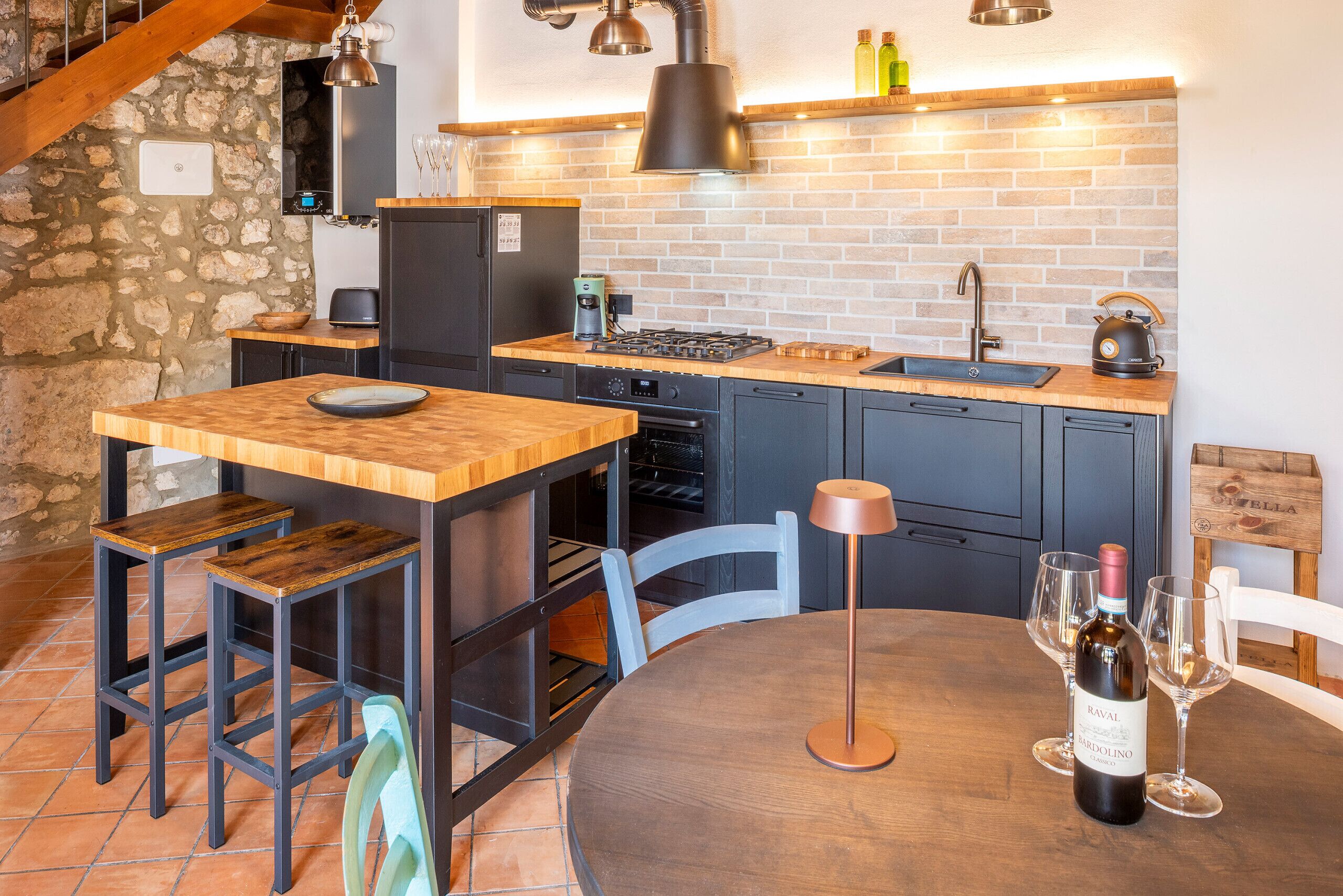 Frigorifero, forno, lavastoviglie, macchina per tè/caffè