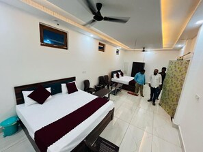 Room - Shree Sita Sadan (Faizabad)