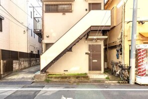 Unclassified image, 4 of 29, button - 2/6/MAX4/Nakanoshinbashi (Tokyo)