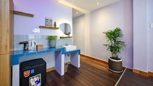 Ảnh chưa phân loại, 2 trong số 27 ảnh, nút