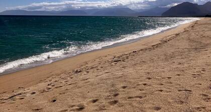 Ruhige Lage: Haus in Orosei mit Meer- und Altstadtblick, nahe am Strand