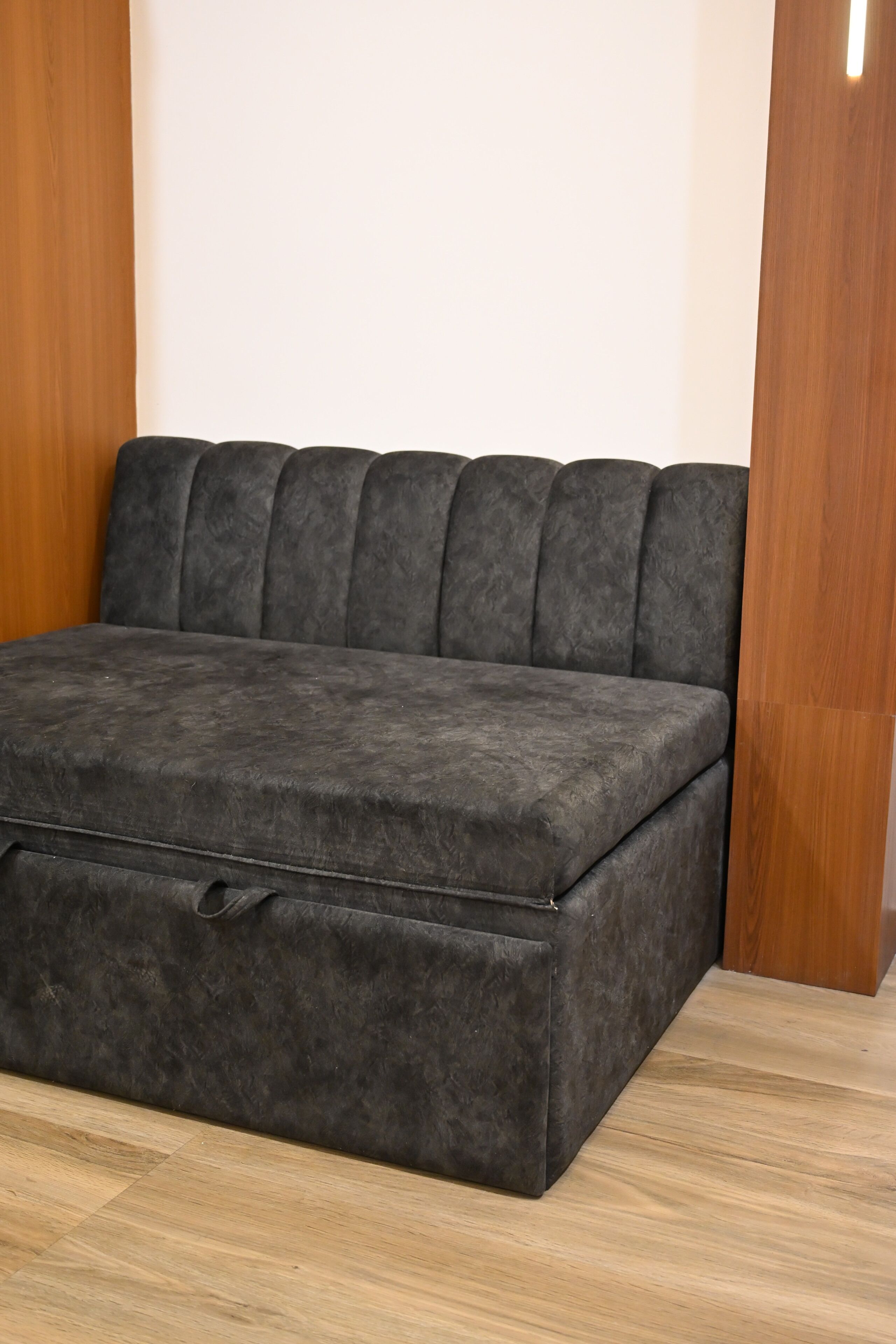 Premium Studio, 1 Queen Bed | Free WiFi