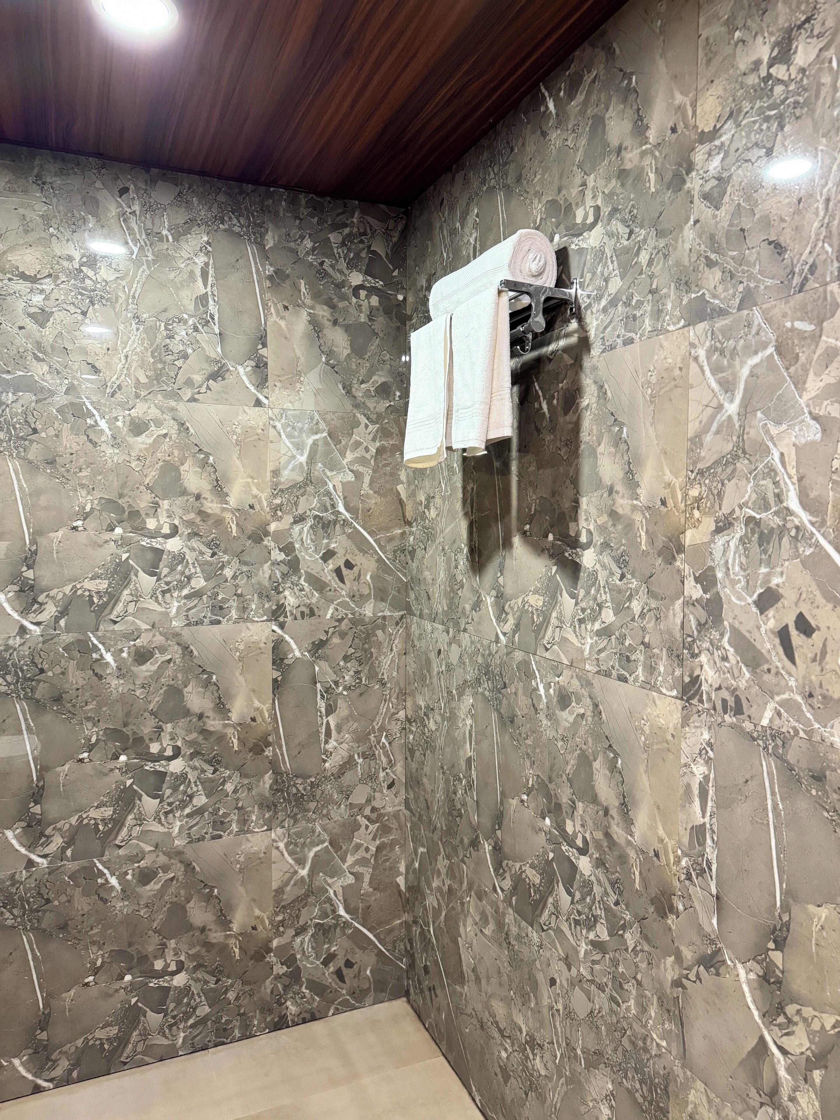 Towels, soap, shampoo, toilet paper