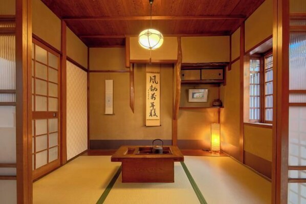 Free WiFi - Nijo Ohan (Kyoto)