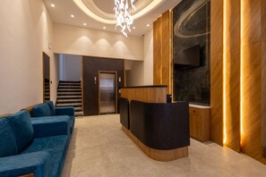 Reception - Pravasa Stay, Bapat Square (Indore)