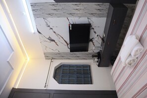 Deluxe Double Room | Living area - Mystic Kashi (Varanasi)