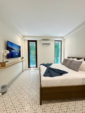 2 slaapkamers, een strijkplank/strijkijzer, gratis wifi, beddengoed