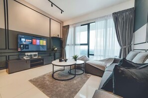 Living area - Mosaic Urban Escape 3BR Midvalley with Mahjong (Plentong)