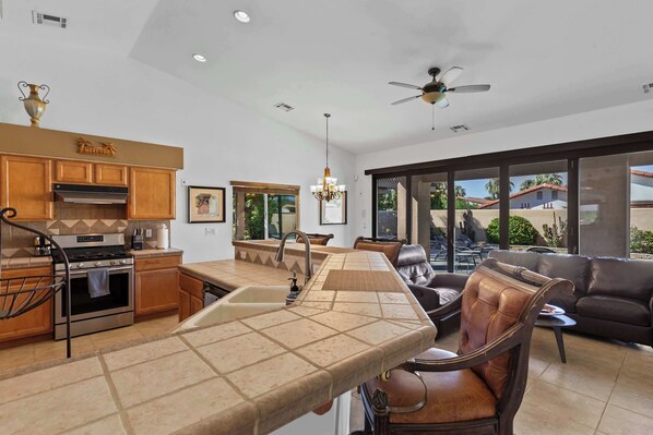 Fridge, microwave, oven, stovetop - Navigate Stays Group Getaway w/ Jacuzzi/Pool/Games (Bermuda Dunes)