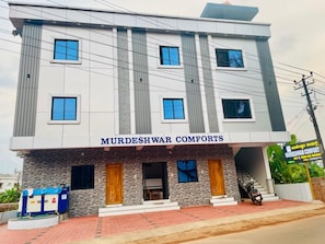 Fachada de la propiedad