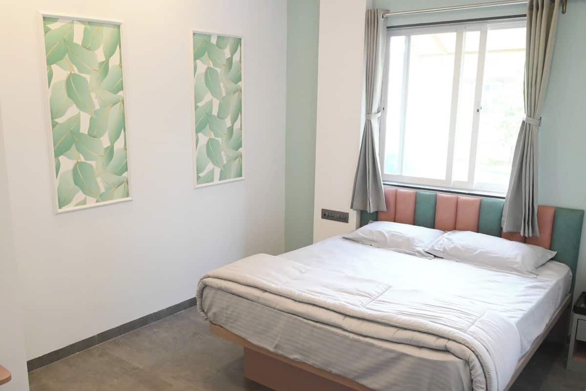 Premium Room, Balcony | Laptop workspace, free WiFi
