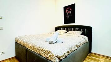 1 Schlafzimmer, WLAN, Bettwäsche