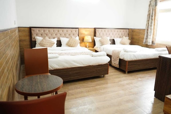 Family Room | Free WiFi