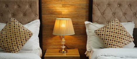 Family Room | Free WiFi