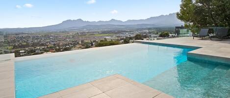 House (3 Bedrooms) | Front of property