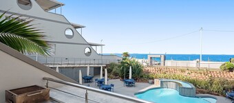 Perna Perna Coastal Escape