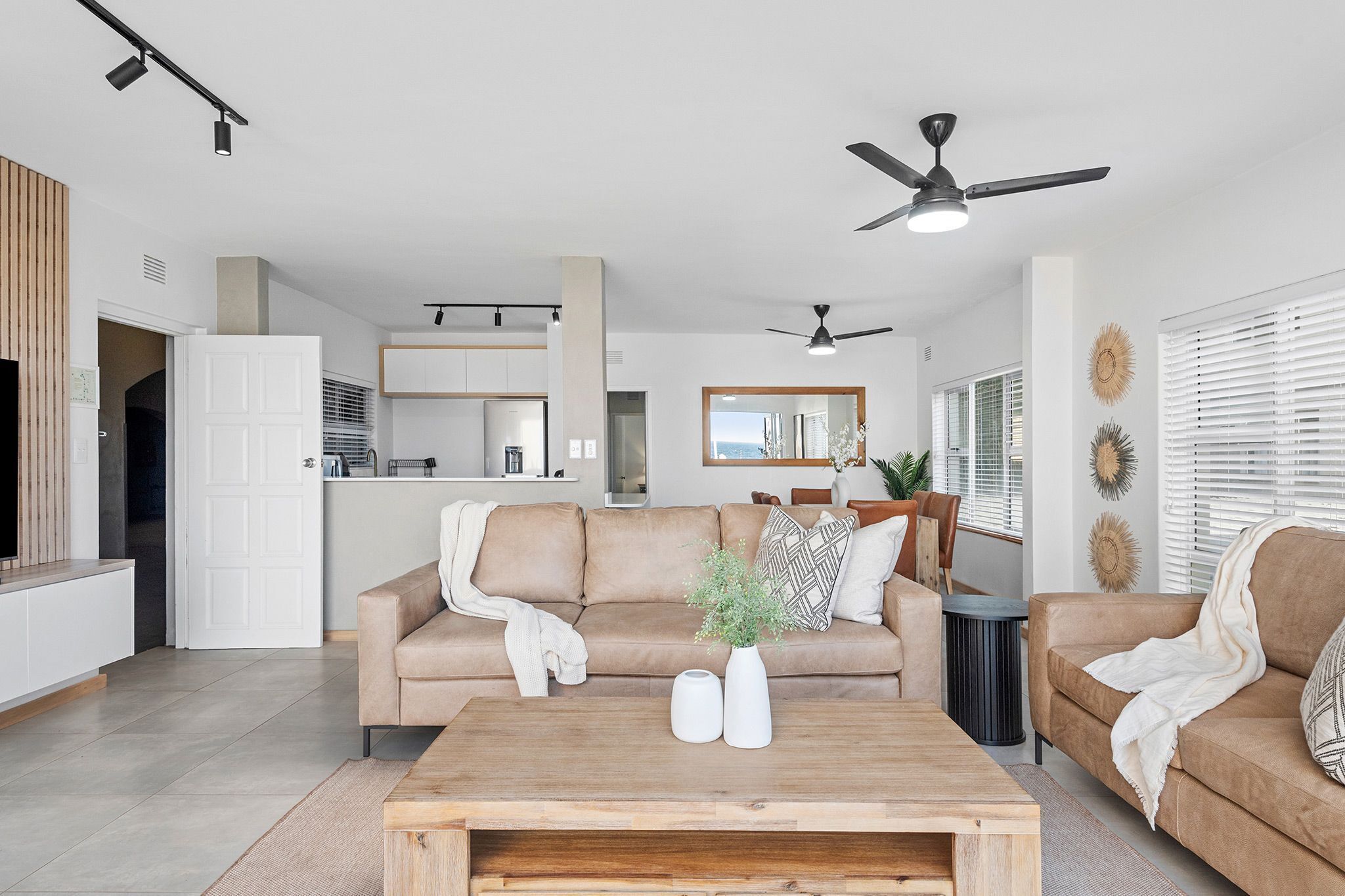 อพาร์ทเมนท์ (3 Bedrooms) | ภายใน